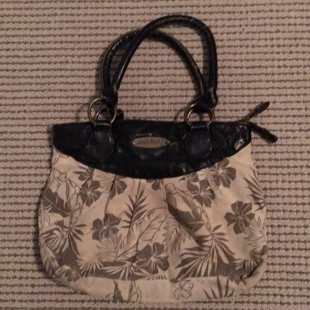 Billabong floral purse